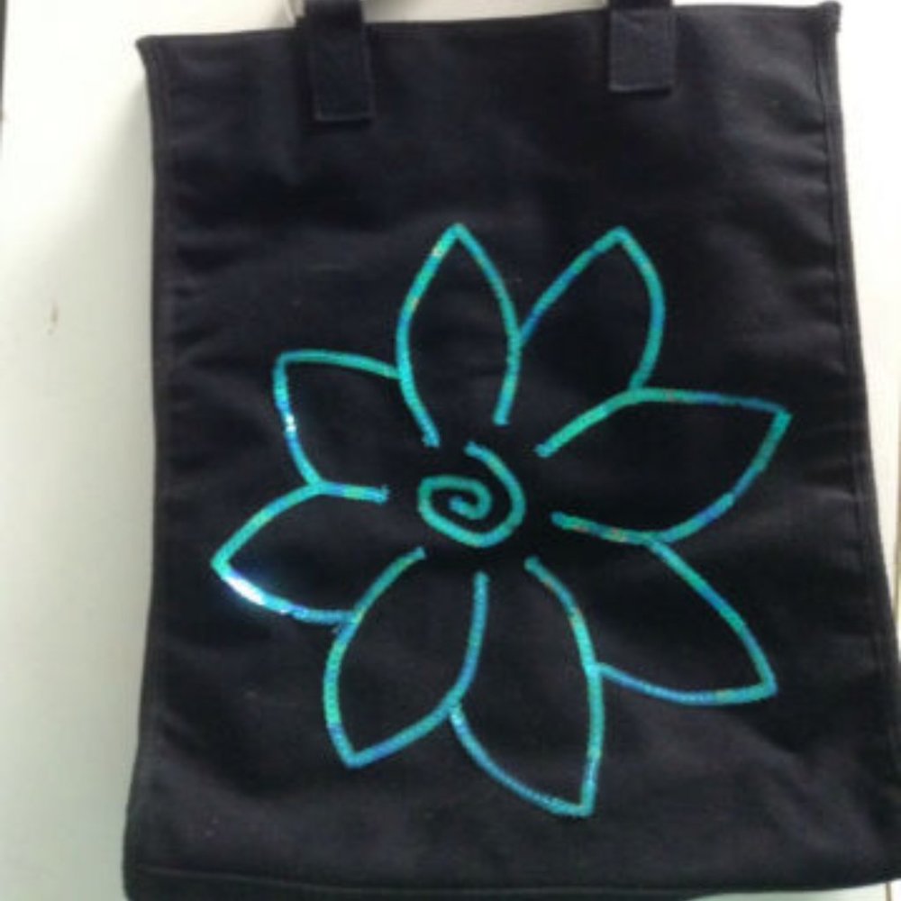 2 Tote Bags